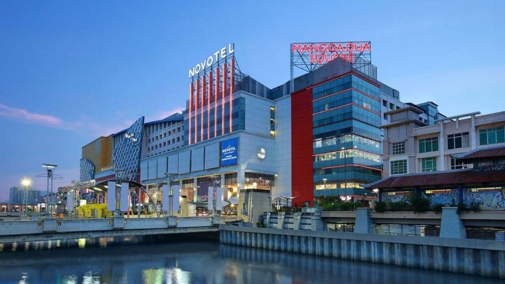 Direktori Tenant di Mangga Dua Square