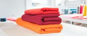 Kain Rib vs Kain Kaos Biasa: Mana yang Lebih Baik untuk Produksi Massal?